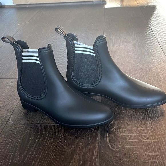 Catherine Malandrino Shoes - The Fable Bootie Catherine Malandrino